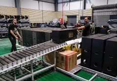 دیوارهای بلند پیشروی بخش خصوصی دیوارهای بلند پیشروی بخش خصوصی