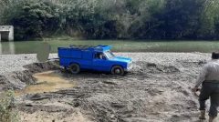 معرفی برداشت کنندگان غیرمجاز شن و ماسه به مراجع قضایی در شفت معرفی برداشت کنندگان غیرمجاز شن و ماسه به مراجع قضایی در شفت