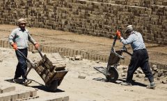 شناسایی ۲۸۲ کارگر غیر مجاز در گیلان