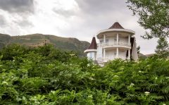 بلعیده شدن هویت گیلان در سایه گردشگری بلعیده شدن هویت گیلان در سایه گردشگری