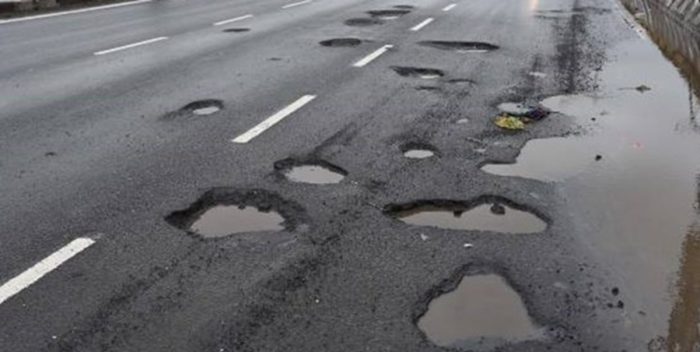 بازار داغ جلوبندی سازان و لاستیک فروشان رشتی بعد از هر بارندگی! بازار داغ جلوبندی سازان و لاستیک فروشان رشتی بعد از هر بارندگی!