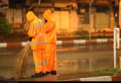 اعتراض تعدادی از کارگران شرکتی شهرداریهای استان گیلان از خلف وعده مسئولین برای تبدیل وضعیت استخدامی اعتراض تعدادی از کارگران شرکتی شهرداریهای استان گیلان از خلف وعده مسئولین برای تبدیل وضعیت استخدامی