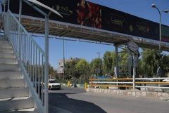 وضعیت نابسامان پلهای عابر پیاده سطح شهر نیازمند سیاستگذاریهای دوباره است وضعیت نابسامان پلهای عابر پیاده سطح شهر نیازمند سیاستگذاریهای دوباره است